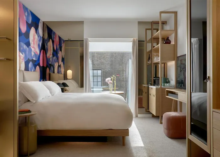 Botree London, Curio Collection By HiltonHotel Stelle